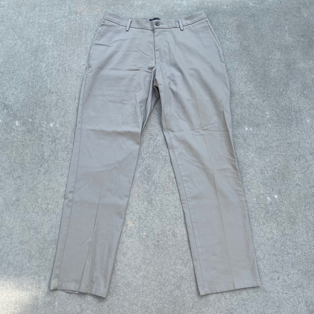 Dockers Athletic Fit Khaki Pants Men's 30 Khaki Chino Flat Front